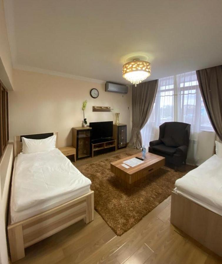 Atb Grand Hotel Atyraū Zewnętrze zdjęcie