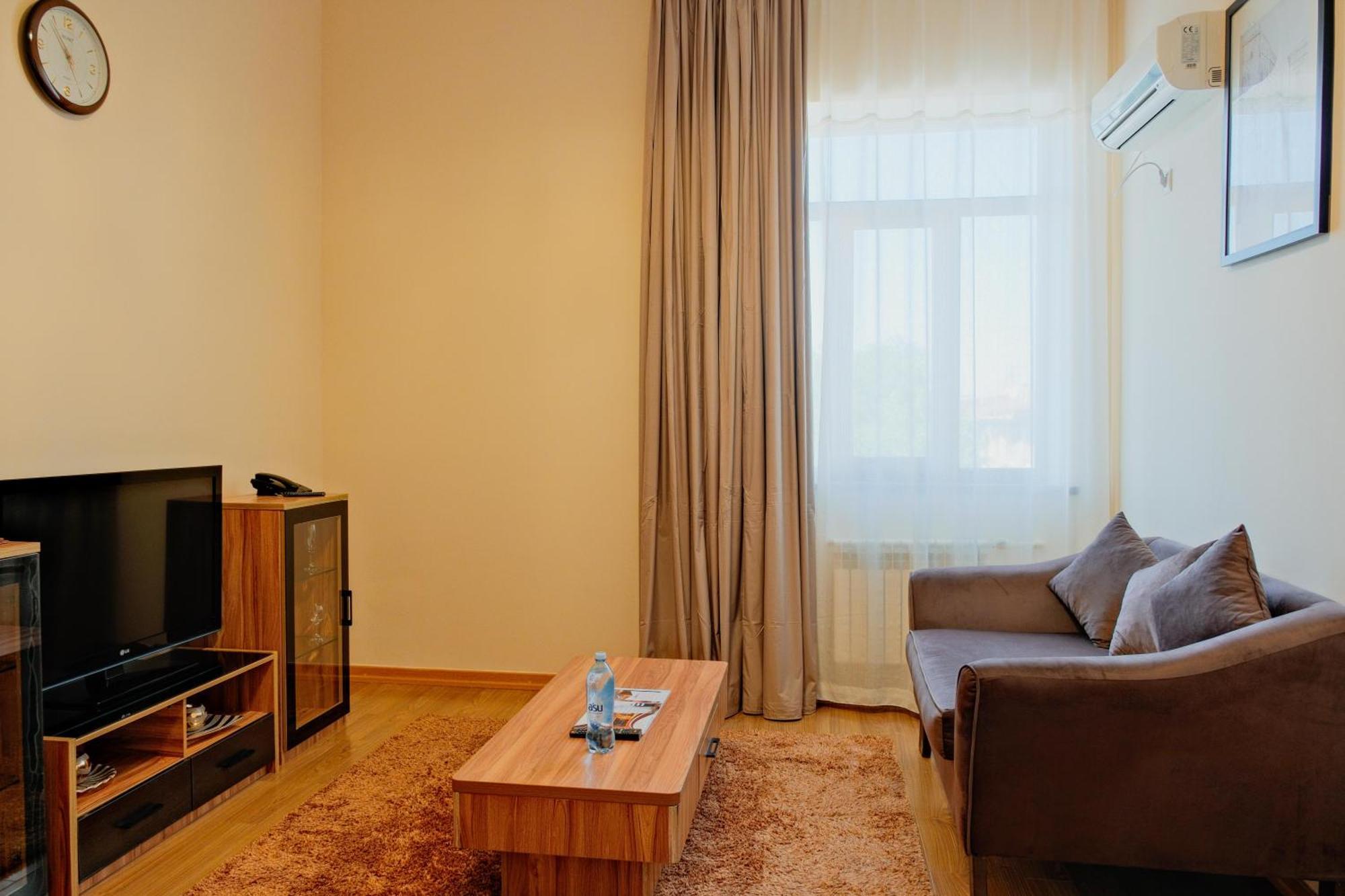 Atb Grand Hotel Atyraū Pokój zdjęcie