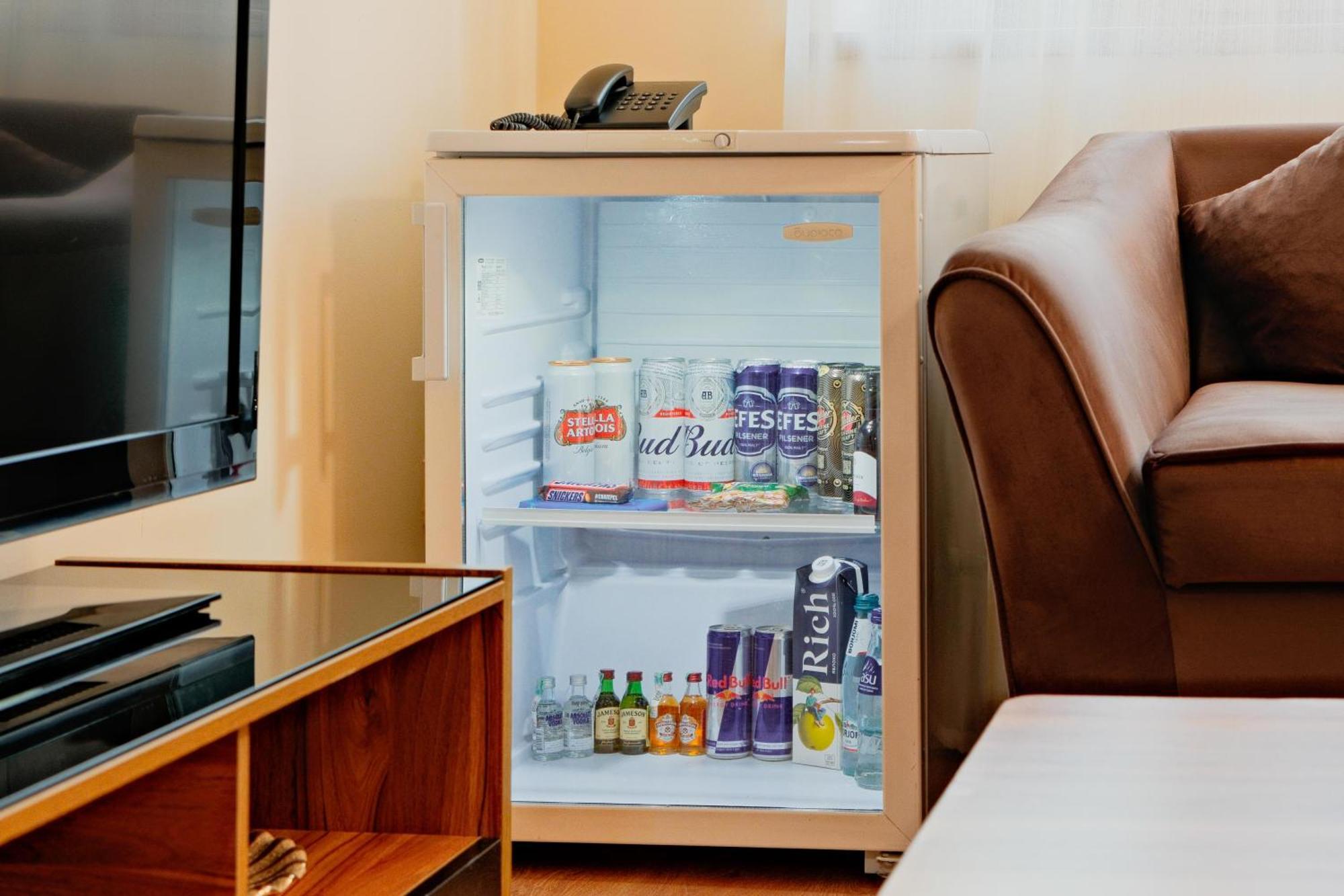 Atb Grand Hotel Atyraū Zewnętrze zdjęcie