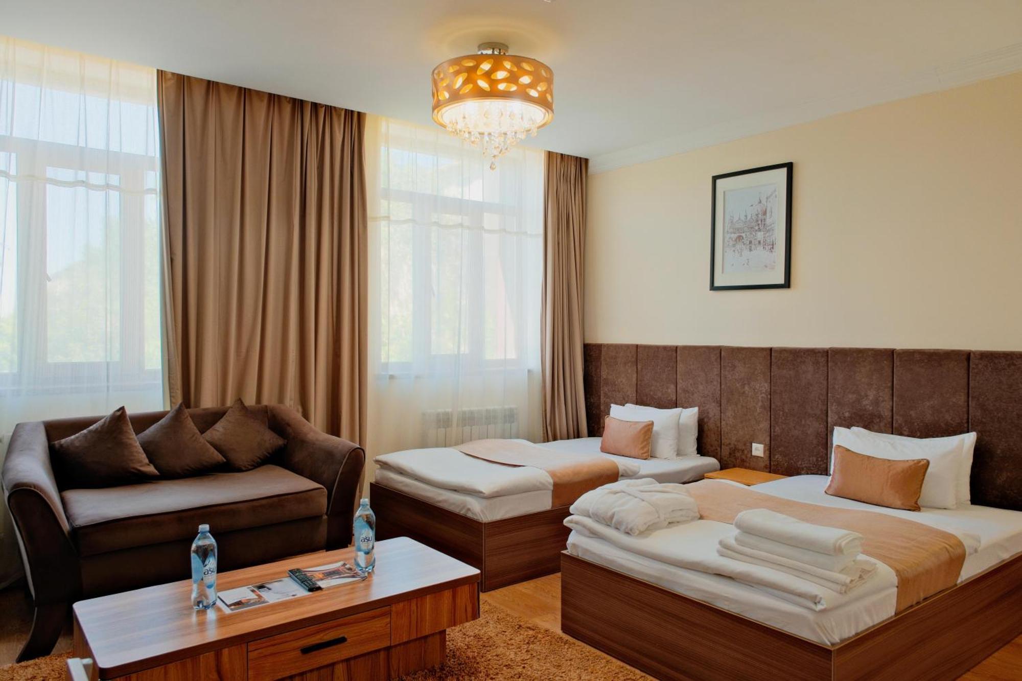 Atb Grand Hotel Atyraū Pokój zdjęcie