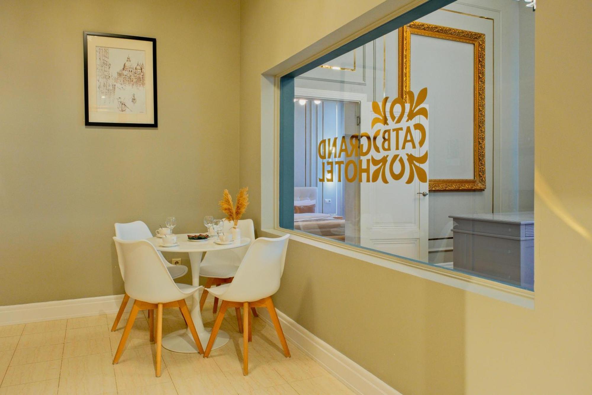 Atb Grand Hotel Atyraū Pokój zdjęcie