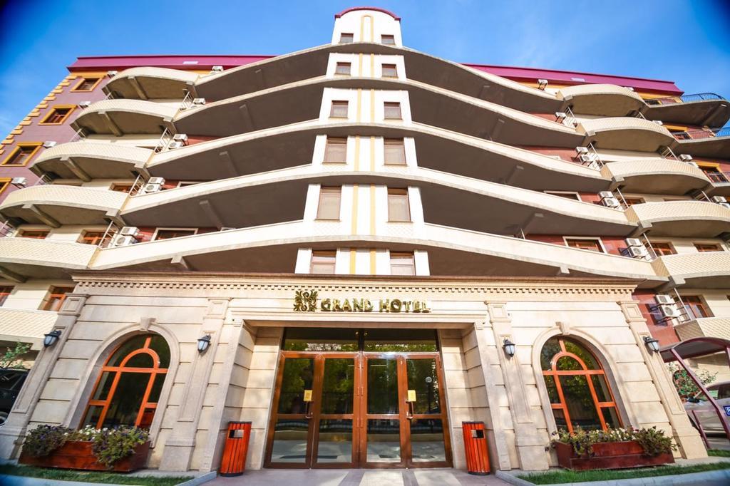 Atb Grand Hotel Atyraū Zewnętrze zdjęcie