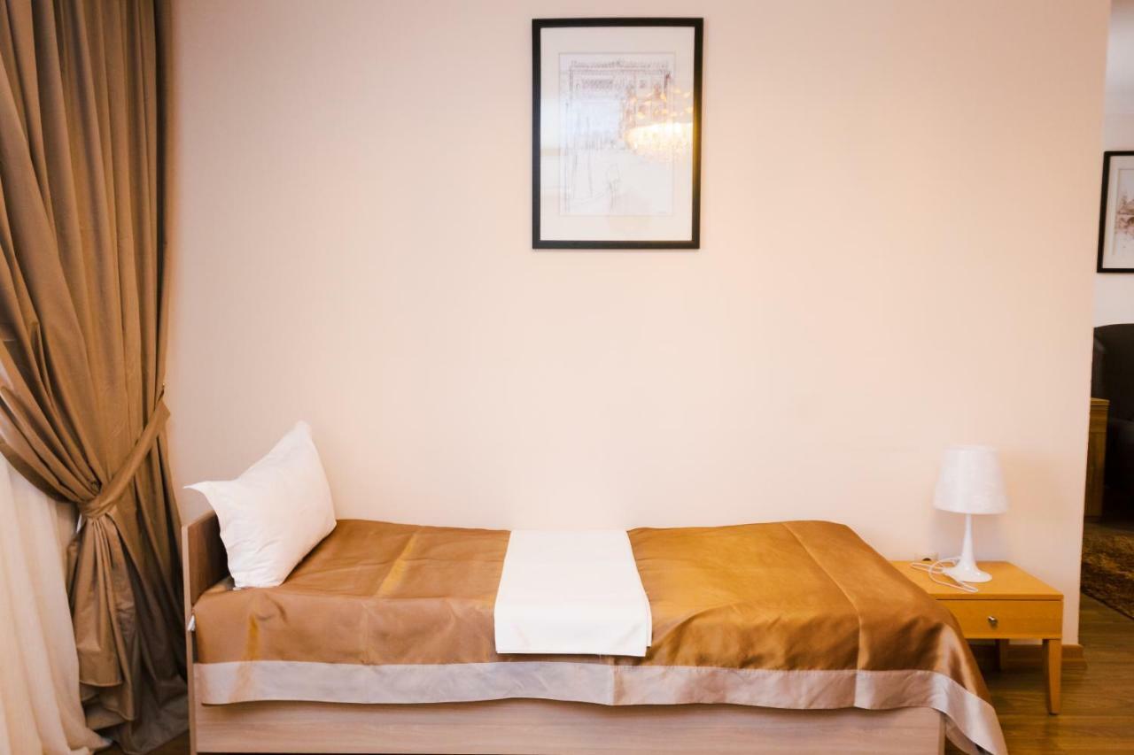 Atb Grand Hotel Atyraū Zewnętrze zdjęcie