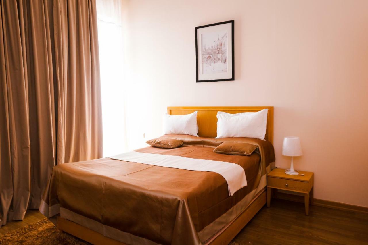 Atb Grand Hotel Atyraū Zewnętrze zdjęcie